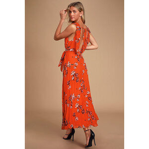 Lulus Loved By You Red Orange Floral Print Pleated Chiffon Maxi Dress - Size S